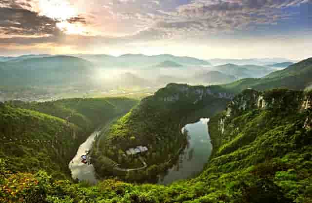 青海湖动态简谱(歌曲青海湖简谱歌谱)